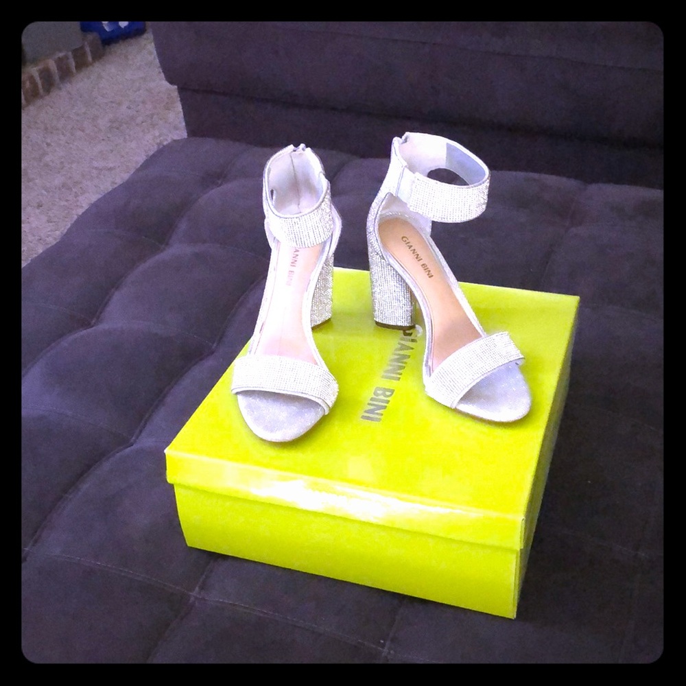 Gianni Bini Heels
